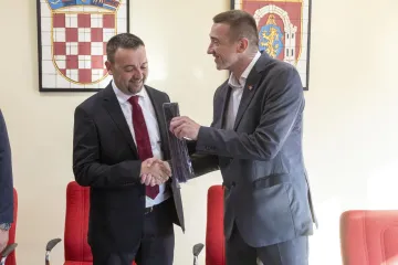 Pavliček optužio Penavu da je blagajna prazna, stigao mu žestok odgovor: 'Tko tu laže?'