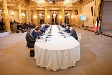 Jesmo li ikad imali ovakvu scenu? Macron &scaron;okirao izgledom u Elizejskoj palači