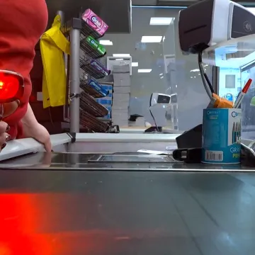 Trgovci htjeli ukinuti ograničene cijene pa naljutili potro&scaron;ače: 'Ljudi moraju jesti'