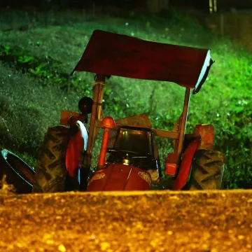 Mrtav pijan vozio traktor: Čeka ga paprena kazna