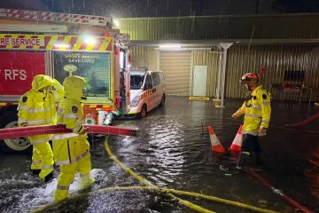 Obilne ki&scaron;e pogodile Australiju: Poginula jedna žena, evakuirani i turisti