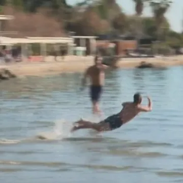 Neki su močili noge, neki uživali na suncu, a pao je i picigin: 'Nemojte ovo objavljivat, svi će htjet doć'