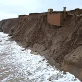 Nuklearni bunker visi s litice, uskoro će se uru&scaron;iti? 'Ostalo mu je samo nekoliko dana'