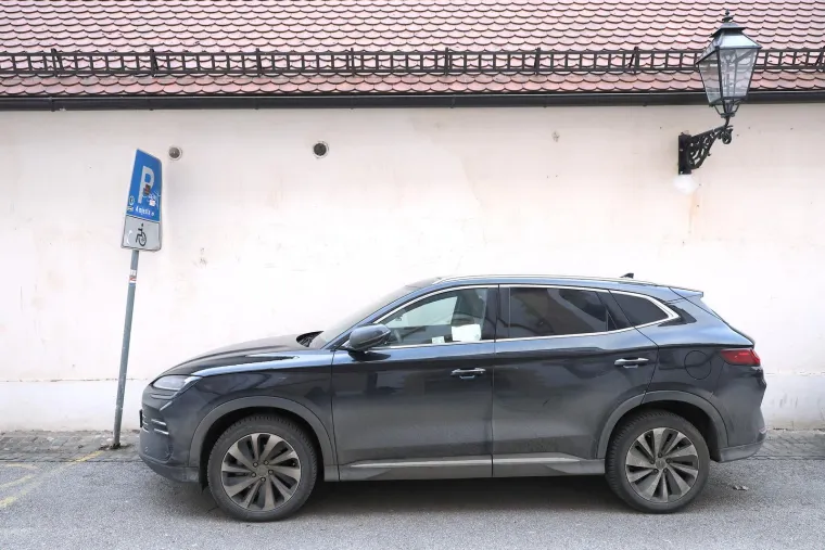 Molba očajne majke troje djece: 'Po&scaron;tovani prometni redaru, uporno mi lijepi&scaron; kazne...'