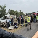 Stravična nesreća! Najmanje 13 djece poginulo u stra&scaron;nom sudaru minibusa i kamiona