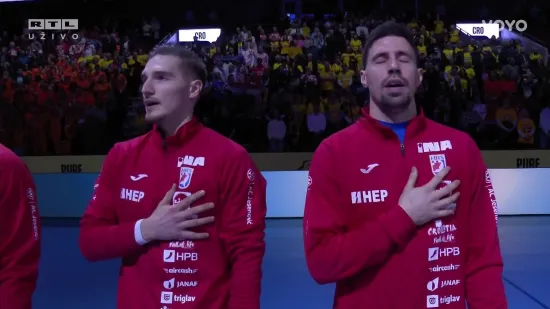 Grmi 'Lijepa na&scaron;a' u dvorani! Na&scaron;i rukometa&scaron;i glasno zapjevali najljep&scaron;u himnu