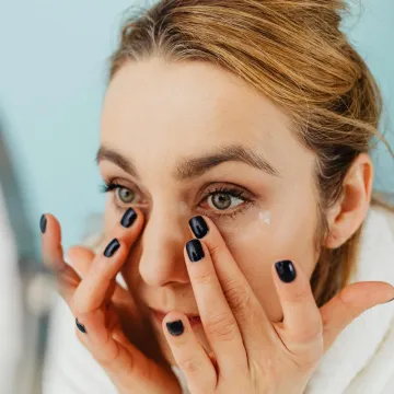 Nemojte zaboraviti na njegu oko očiju: Dermatolozi otkrivaju koliko je krema učinkovita