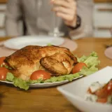 Kako pripremiti sočnu piletinu? Pet vrhunskih kuhara se slaže, ključan je jedan sastojak