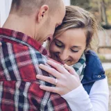 Međunarodni je dan zagrljaja: Ova četiri horoskopska znaka to rade najljep&scaron;e i najčvr&scaron;će