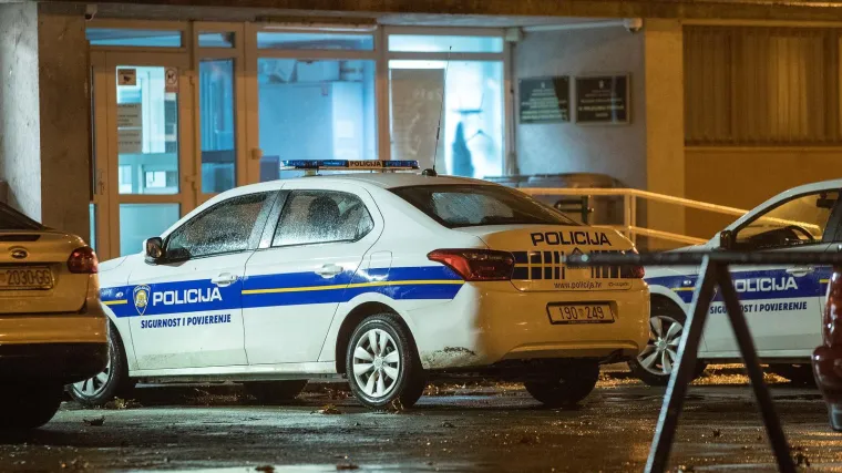 Užas u Novom Zagrebu: U stubi&scaron;tu pronađen le&scaron;, kraj njega je bio mu&scaron;karac