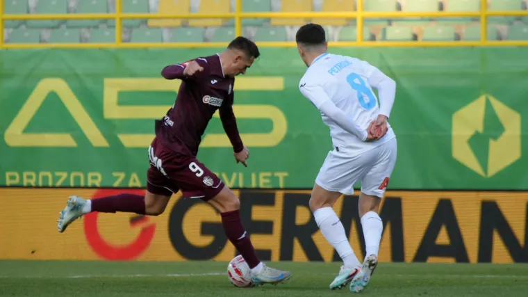 Rijeka slavila u utakmici koja se 'igrala mjesec dana'