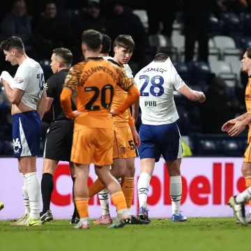 Crnogorski napadač opet pocrvenio: Nakon Suareza 'glumio' i Zidanea