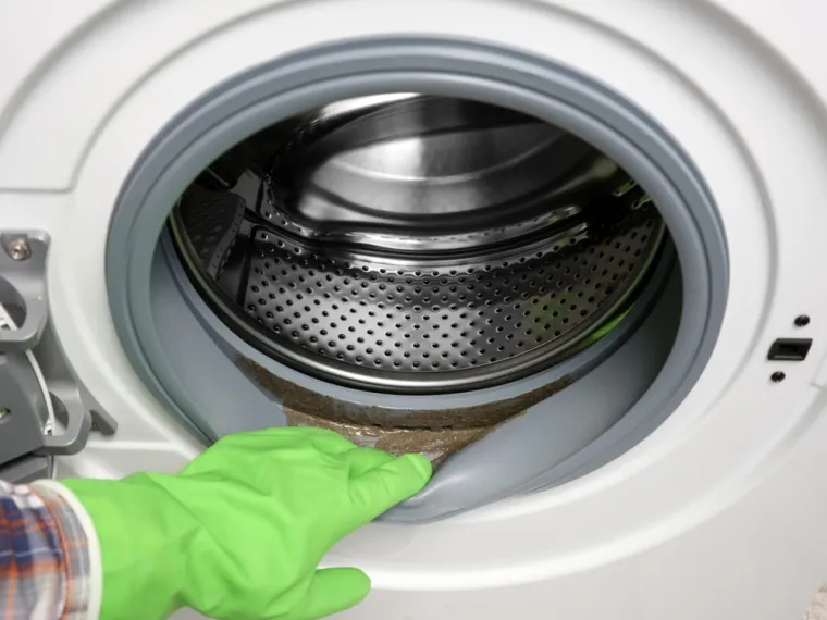 Stručnjakinja za uređaje isprobala metode za či&scaron;ćenje perilice: Otkriva koja je najbolja