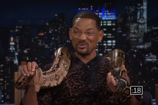 Willa Smitha natjerali da drži udava oko vrata: Njegova reakcija postala viralna