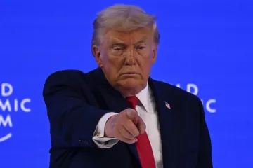 Sinoć prijetio svima, danas saziva mir: Ključni EU čelnici napustili Davos prije njegova dolaska