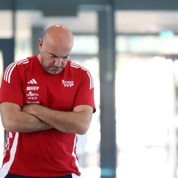 Evo &scaron;to pi&scaron;u srpski mediji nakon poraza Hrvatske u Beogradu: 'Hrvati pobjegli s crte!'