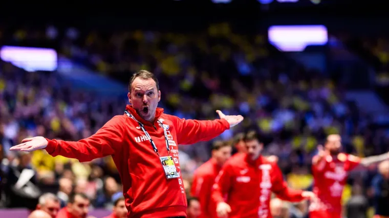 Sigurdsson izgubio kontrolu, a Kuzmanović je pokazao leteće sposobnosti