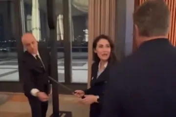 Bizarna proslava godi&scaron;njice Trumpova mandata: Kad vidite kako izgleda torta, sve će vam biti jasno