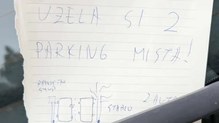 Mu&scaron;karac ostavio nepoznatoj ženi uputstva za parkiranje: Dobročinitelj ili stalker?