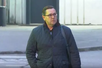 Mikulić iza&scaron;ao iz Remetinca! Na&scaron;e kamere uhvatile trenutak, on poslao znakoviti pozdrav...