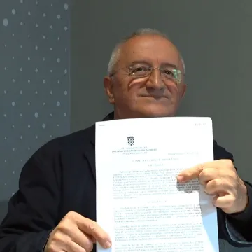 Umirovljeni profesor nakon 17 godina dobio 10 tisuća eura od banke: 'Sad mi je drago'