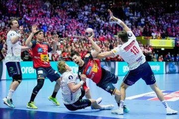 Norvežani nakon nezapamćene drame sru&scaron;ili &Scaron;panjolce, VAR izazvao pomutnju