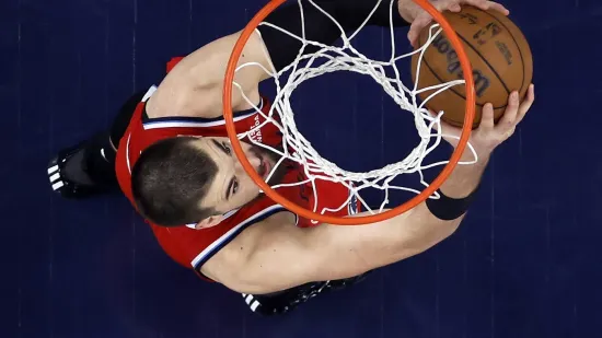 Zubac dominirao u LA derbiju: 18 ko&scaron;eva i 19 skokova za pobjedu Clippersa