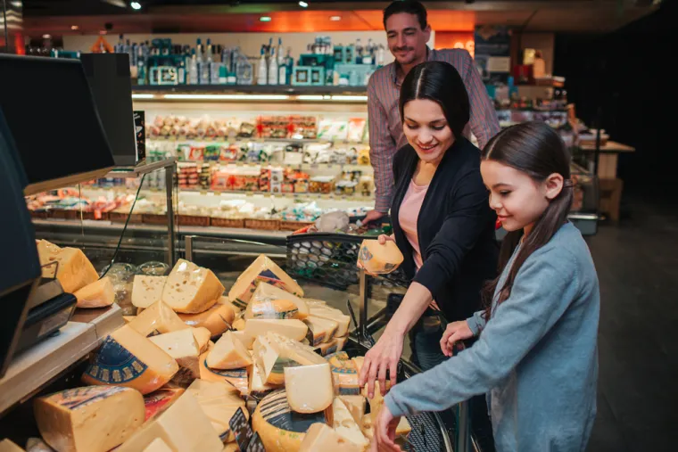Kupovina bez stresa: kako imati osnovne namirnice uvijek kod kuće (ali po super povoljnoj cijeni)