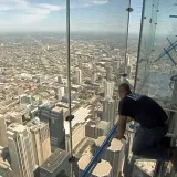 Korak u prazninu na visini od 412 metara: Na ovom staklenom rubu ukoče se i najhrabriji