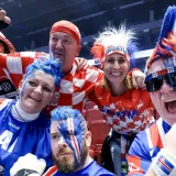 Fantastične scene na tribinama: Pogledajte &scaron;to rade islandski ratnici s na&scaron;im navijačima