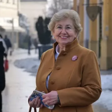 Smeđi kaput kojeg nitko nije mogao ignorirati: Pogledajte tko je sve ukrasio čakovečku &scaron;picu