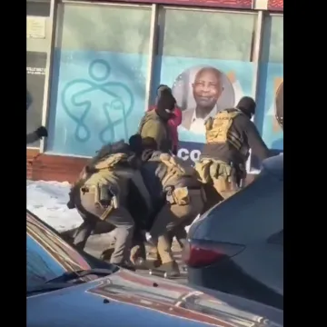 &Scaron;iri se mučna snimka: Federalni agent upucao mu&scaron;karca u Minneapolisu