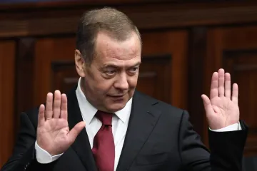 Medvedev podivljao: 'Narkosvinja izvrijeđala Europu. Trebalo je završiti šamaranjem'