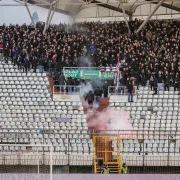 Ki&scaron;a potopila Poljud! Pogledajte kako izgleda Torcidin sjever nakon napada na Delije
