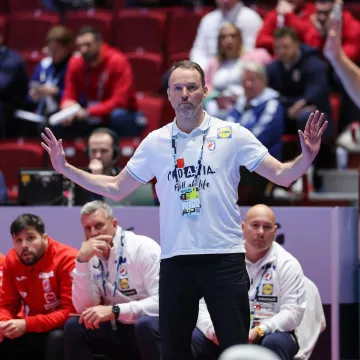 Doznajemo: Sigurdsson napravio jednu promjenu za utakmicu protiv &Scaron;vicarske