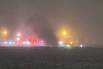 Avion se sru&scaron;io pri polijetanju usred snježne oluje, sudbina putnika nije poznata