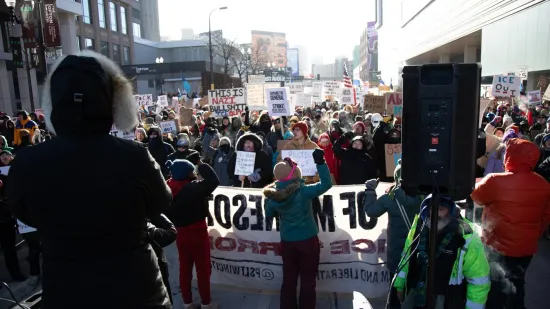 Obame i Clinton poslali poruku Amerikancima: 'Govore vam da ne vjerujete vlastitim očima'