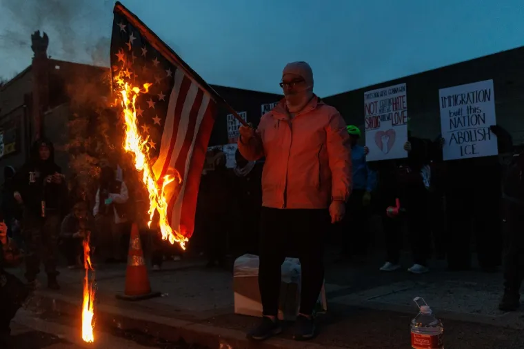 Obame i Clinton poslali poruku Amerikancima: 'Govore vam da ne vjerujete vlastitim očima'