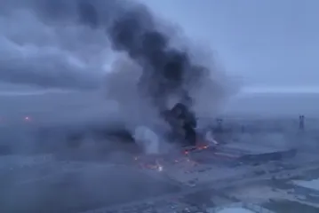 Troje mrtvih u požaru u tvornici hrane: Čula se velika eksplozija, ima i nestalih