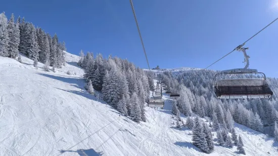 U sudaru na stazi poznatog skijali&scaron;ta poginuo mu&scaron;karac (49), tinejdžer pobjegao