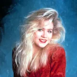 Sjećate li se vrckaste Kelly Bundy? Tragedija joj je promijenila život, a ovako danas izgleda