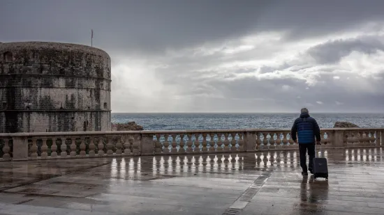 Meteorologinja najavila jaču promjenu vremena: Pljuskovi, jak vjetar, a ponegdje moguć i snijeg