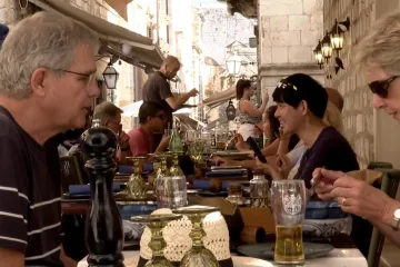 Dubrovački ugostitelji imaju ideju kako spustiti cijene u Gradu: Pomoći će im i Jadrolinija