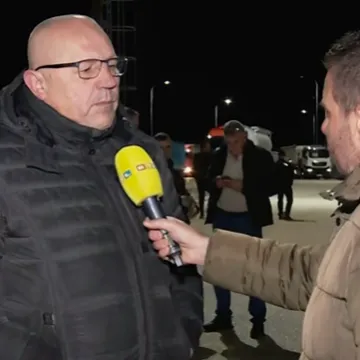 Stojimo ili propadamo: Bunt vozača kamiona na Kamenskom