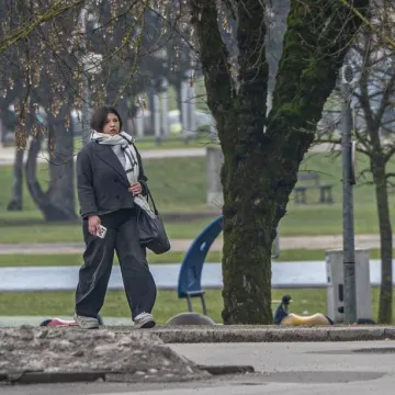 Odjevena od 'glave do pete' privlačila pozornost prolaznika: Lijepa Karlovčanka odu&scaron;evila stilom