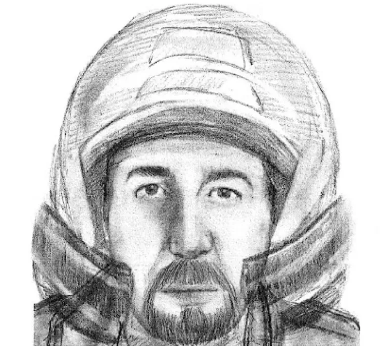 Obitelj brutalno likvidirana dok se mlađa kći skrivala ispod majčinih nogu