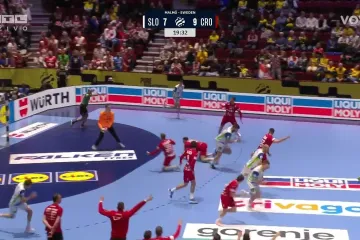 Mandić protiv Slovenaca može sve: Pogledajte kako je na&scaron; golman zabio gol preko cijelog terena