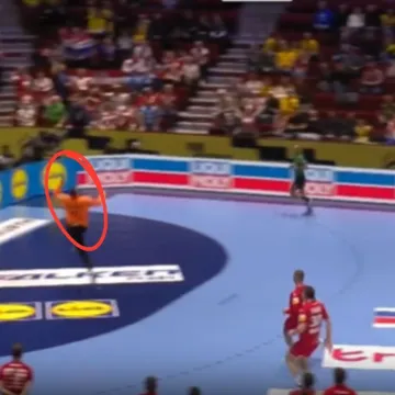 Ma bravo, Manda! Ovo je obrana s klupe letećeg Mateja