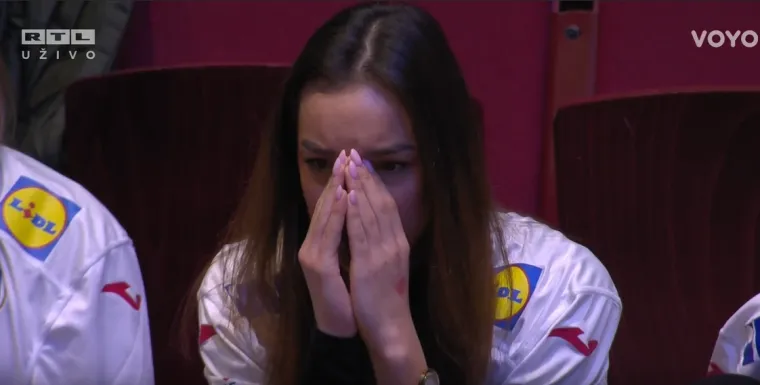 Antonela Srna emotivno pratila veliku pobjedu Hrvatske i ozljedu brata Zvonimira: Evo tko je ona