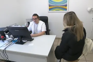 Konačno dočekali liječnika! Doktor Adrian stigao u Privlaku iz Zagreba: Evo čime ga je općina privukla